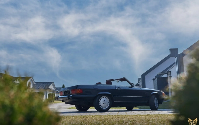 Mercedes-Benz SL cena 119000 przebieg: 166240, rok produkcji 1986 z Słubice małe 596